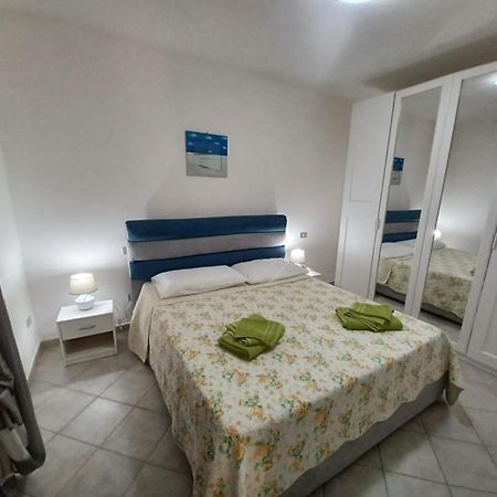 Casa Sibilla Bi-Locale Con Terrazza A 60 Metri Dal Mare Apartment Marinella  Exterior photo